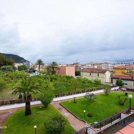 Moresco Apartment Pietra Ligure Exteriör bild